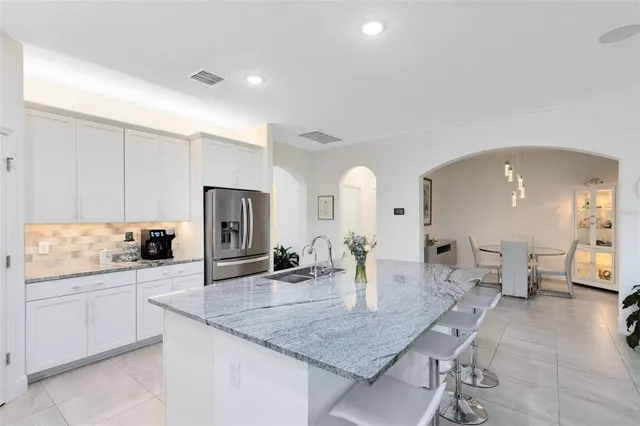 $585,000 | 2090 Standing Rock Circle, Oakland, FL 34787