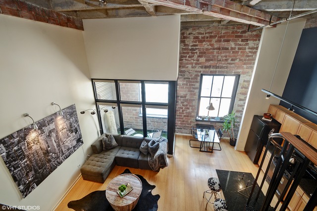 20 North State Street, Unit 1009 Chicago, IL 60602 - Photo 4 of 12
