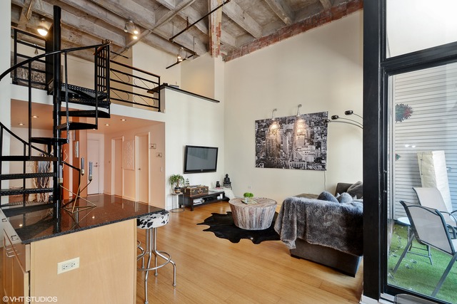 20 North State Street, Unit 1009 Chicago, IL 60602 - Photo 5 of 12