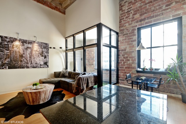20 North State Street, Unit 1009 Chicago, IL 60602 - Photo 6 of 12
