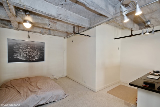 20 North State Street, Unit 1009 Chicago, IL 60602 - Photo 9 of 12
