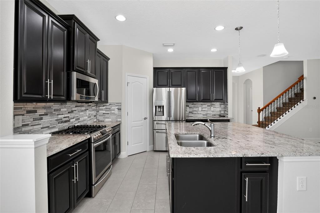 11014 Spring Point Circle Riverview, FL 33579 - Photo 6 of 23 Gallery Image 6