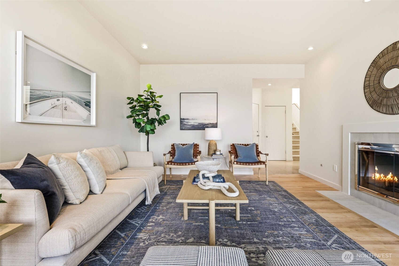 3607 West Commodore Way Seattle, WA 98199 - Photo 14 of 37 Gallery Image 14