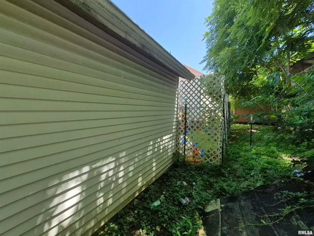 $70,000 | 110 West Park Street, Harrisburg, IL 62946