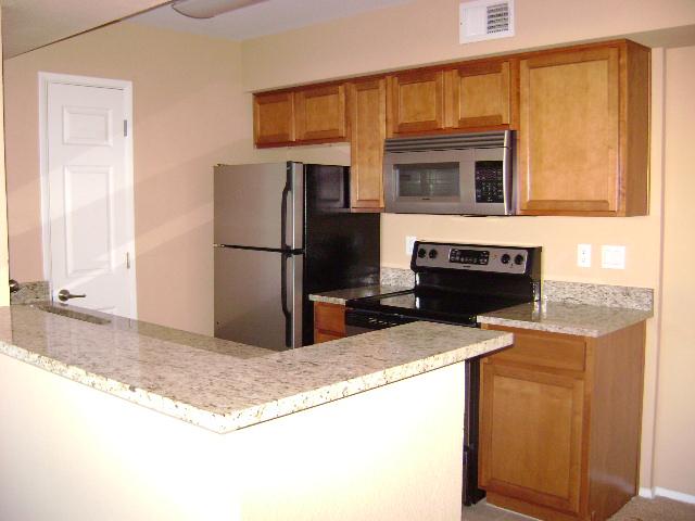 2625 East Indian School Road, Unit 102 Phoenix, AZ 85016 - Photo 5 of 6 kitchen