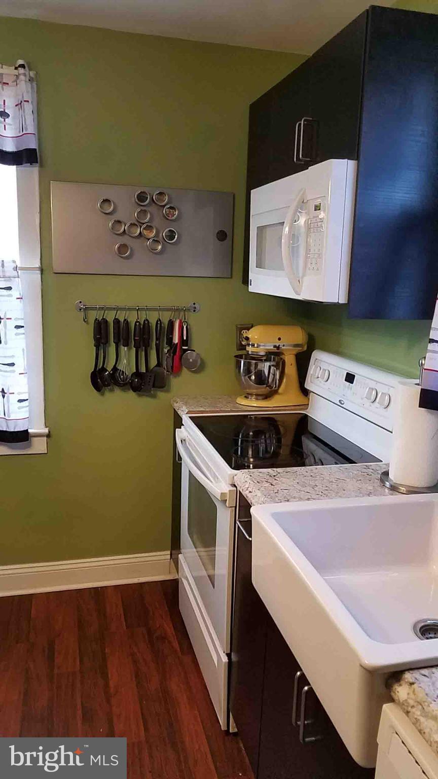 7334 Chesapeake Road Baltimore, MD 21220 - Photo 5 of 9 Kitchen