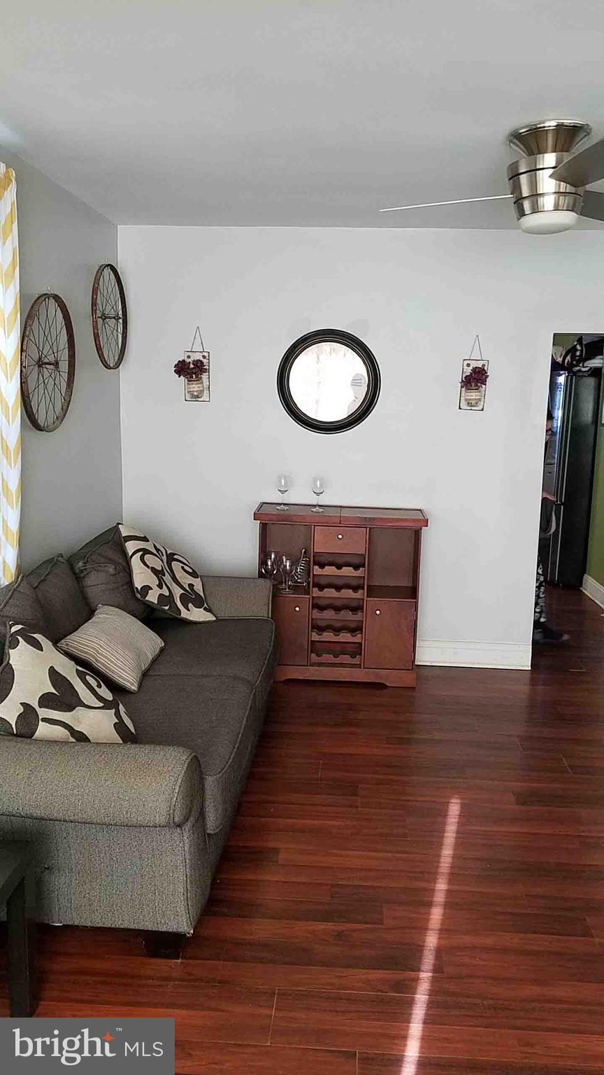 7334 Chesapeake Road Baltimore, MD 21220 - Photo 7 of 9 Living Room