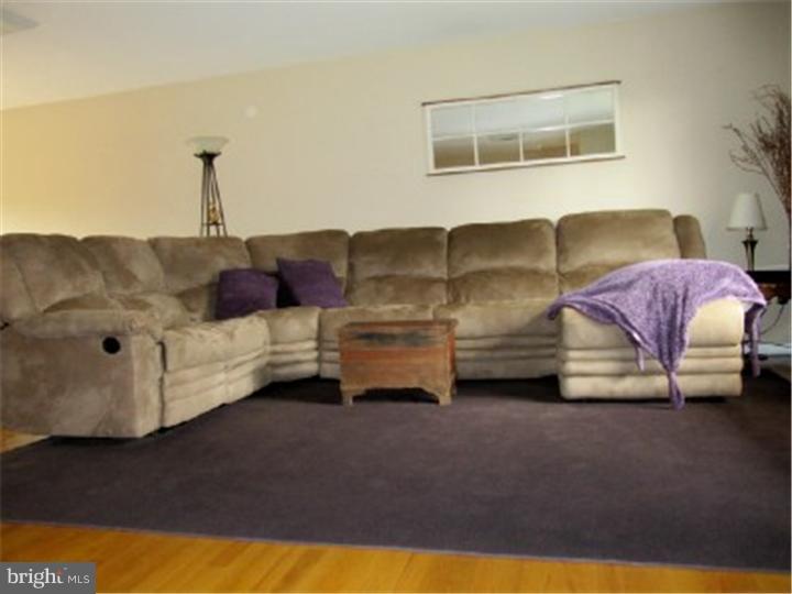 391 Klines Corner Road Mertztown, PA 19539 - Photo 9 of 25 Living Room