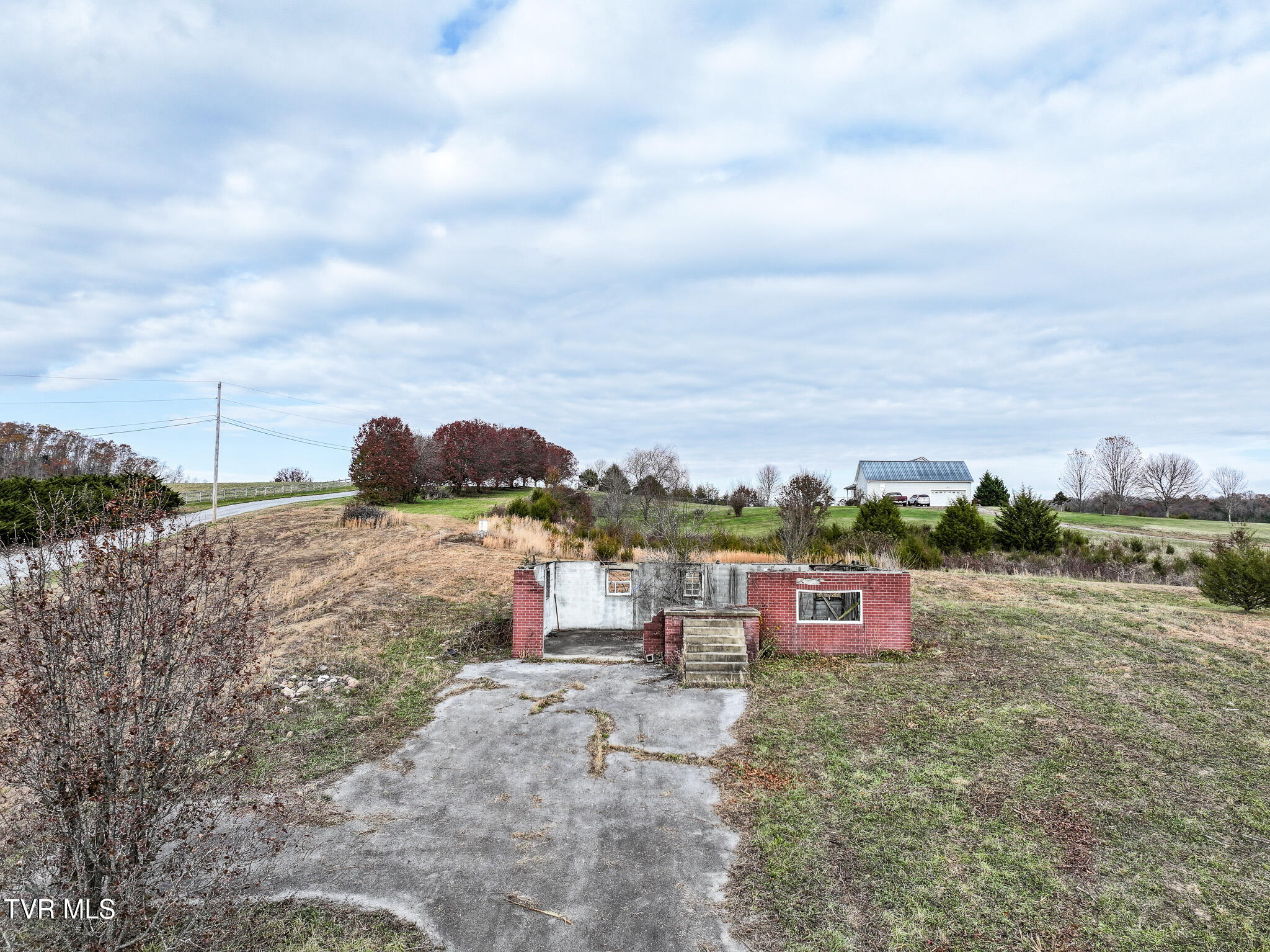 280 Roaring Fork Road, Unit 5 Greeneville, TN 37745 - Photo 15 of 27 DJI_20241205055900_0932_D