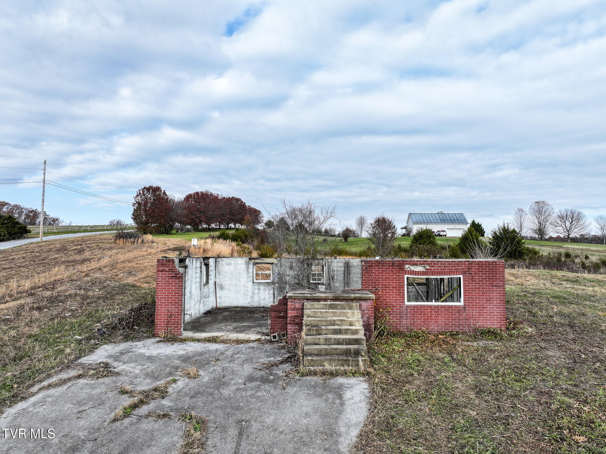 280 Roaring Fork Road, Unit 5 Greeneville, TN 37745 - Photo 16 of 27 DJI_20241205055910_0933_D