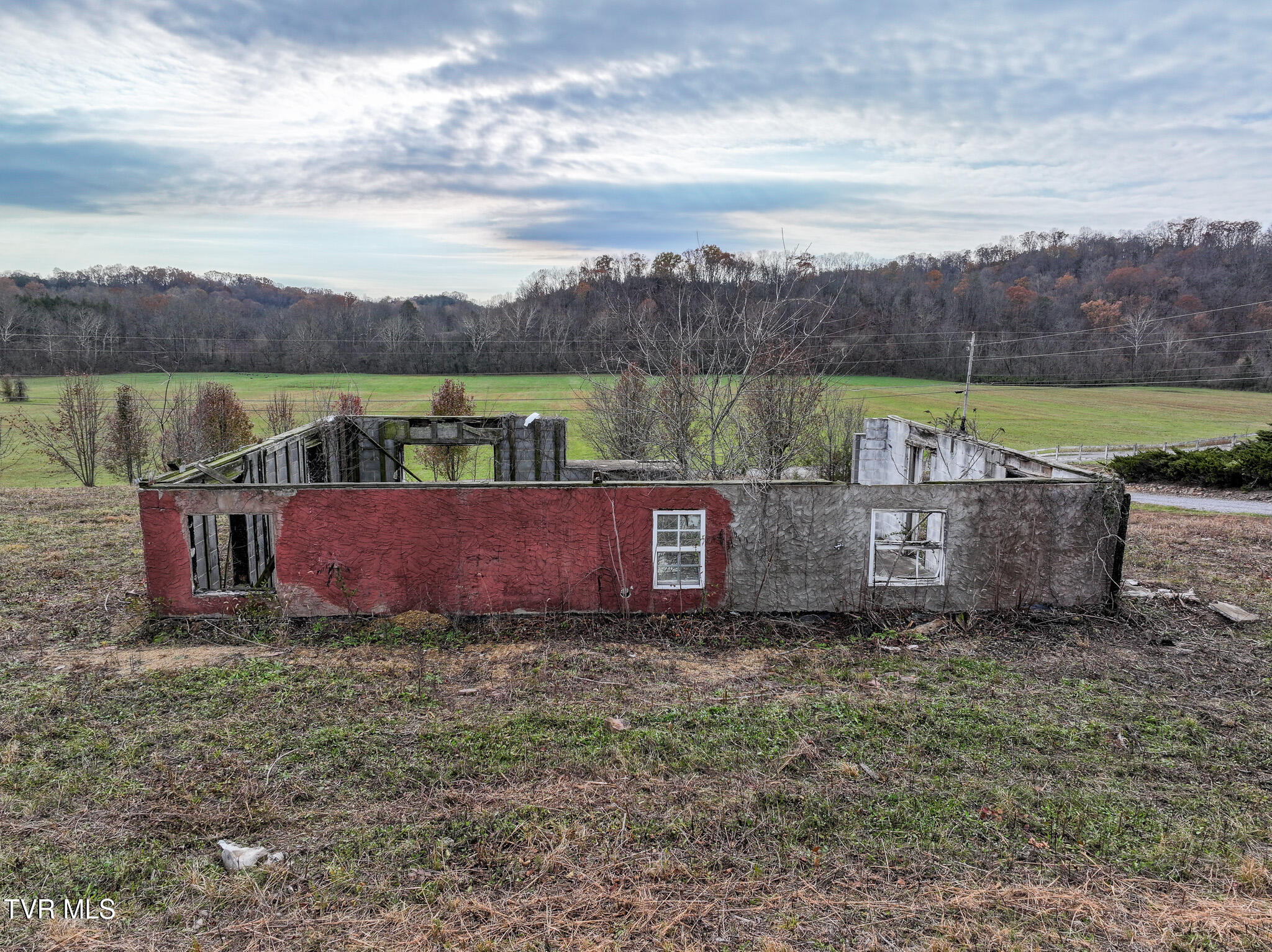 280 Roaring Fork Road, Unit 5 Greeneville, TN 37745 - Photo 21 of 27 DJI_20241205060046_0939_D