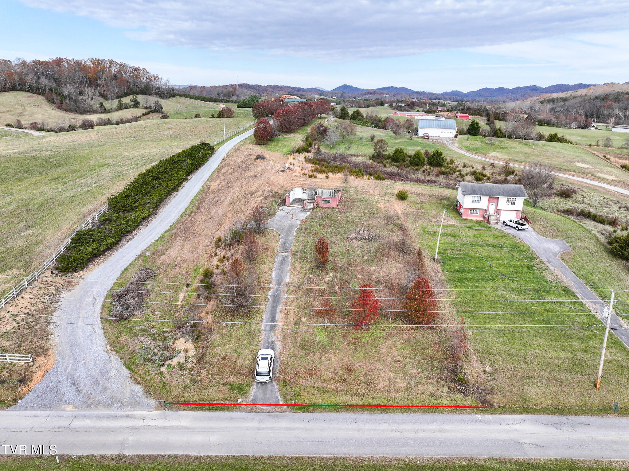 280 Roaring Fork Road, Unit 5 Greeneville, TN 37745 - Photo 3 of 27 DJI_20241205055508_0907_D-Edit