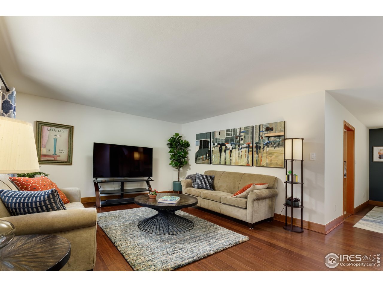 7459 Mt Meeker Road Longmont, CO 80503 - Photo 8 of 37 Living room.