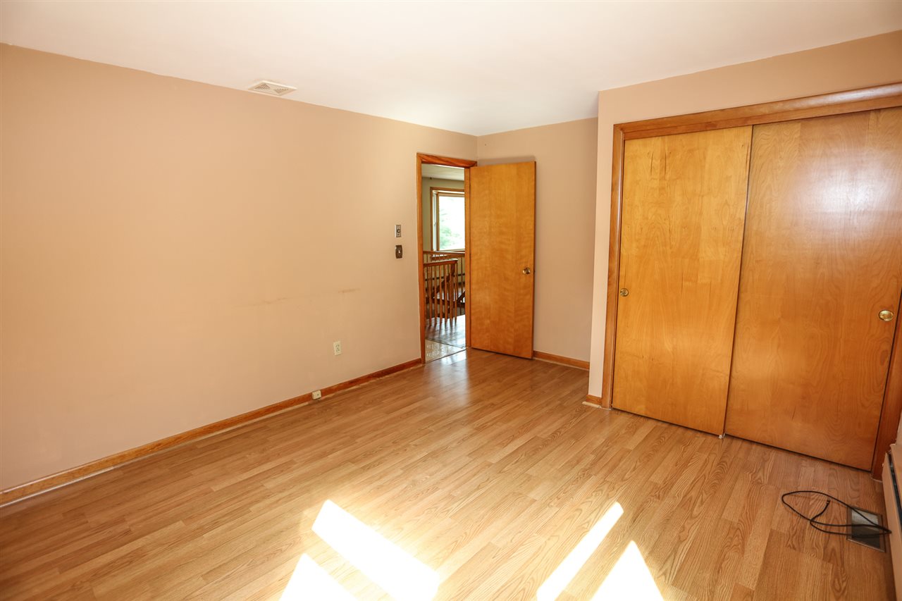 196 Back River Road Bedford, NH 03110 - Photo 20 of 38 Gallery Image 20