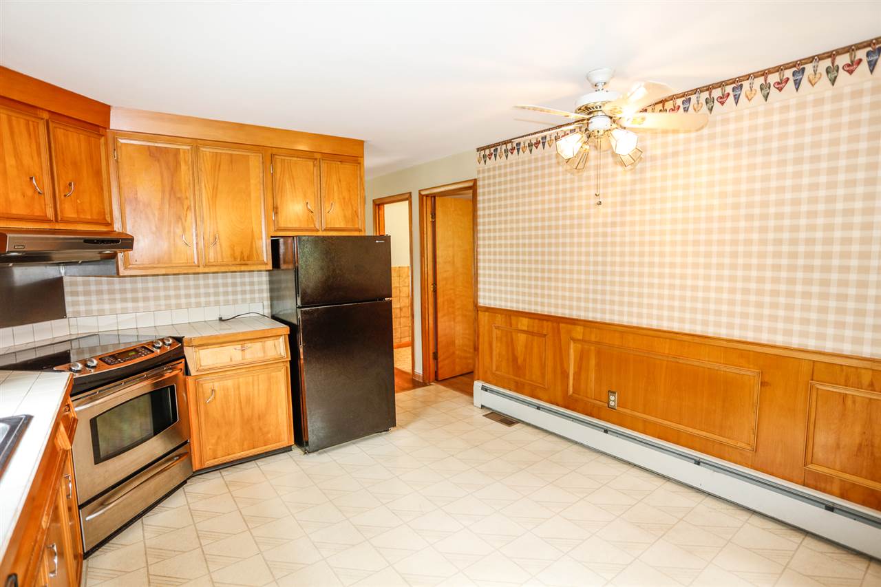 196 Back River Road Bedford, NH 03110 - Photo 23 of 38 Gallery Image 23