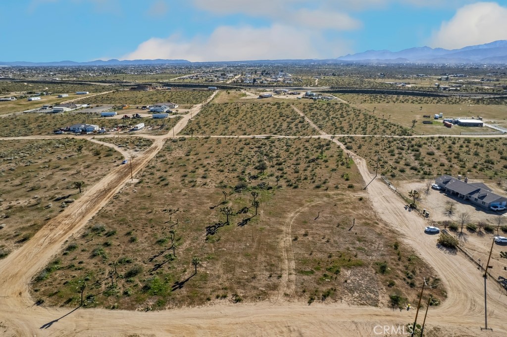 12350 Pueblo Trail Road Victorville, CA 92392 - Photo 10 of 13