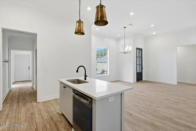 $354,900 | 221 Jasmine Cove Circle, Brandon, MS 39042