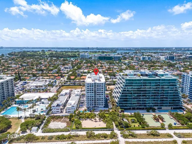 a view of a terrace with sky view