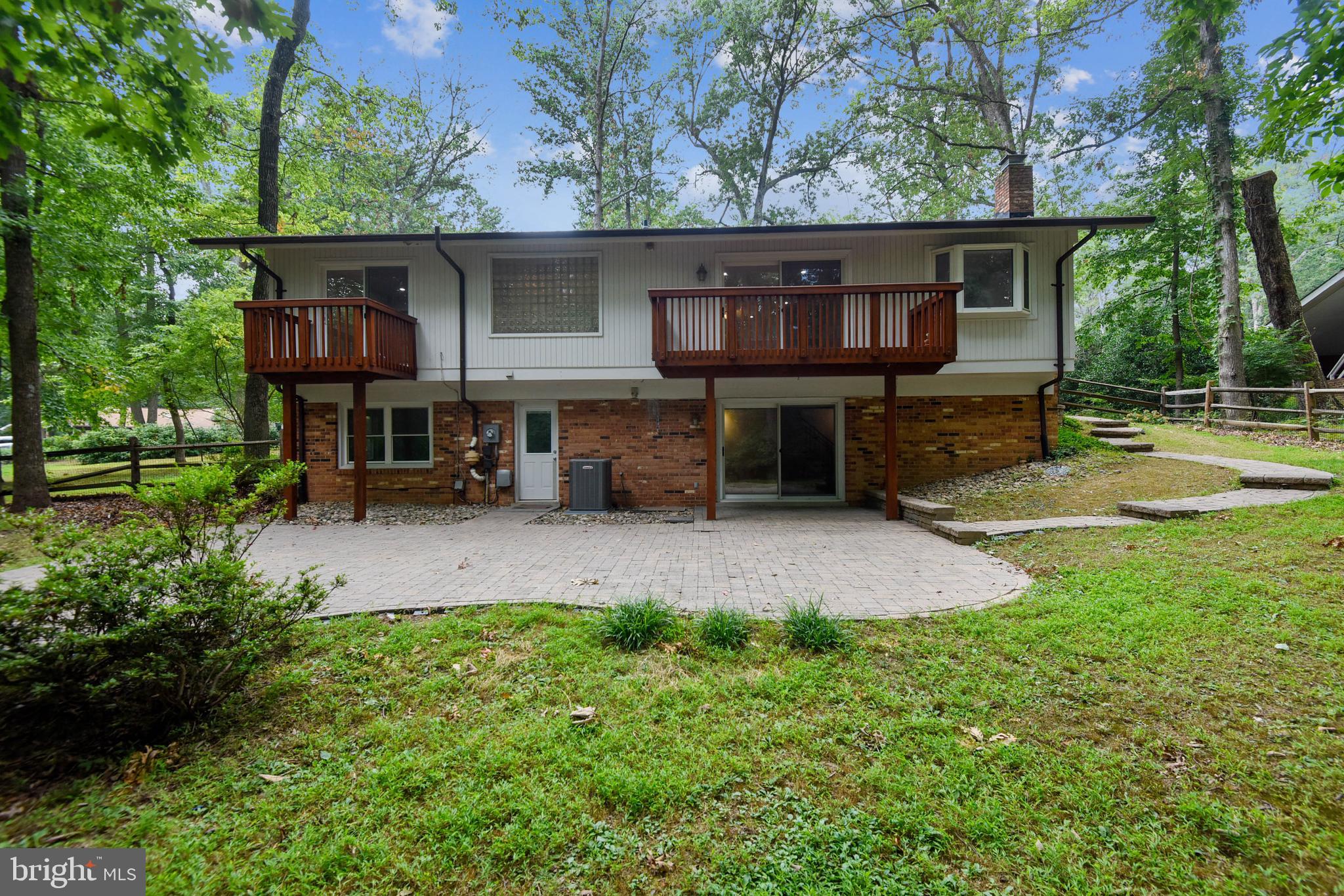 2405 Paddock Lane Reston, VA 20191 - Photo 3 of 50 House designed for one level living if desired