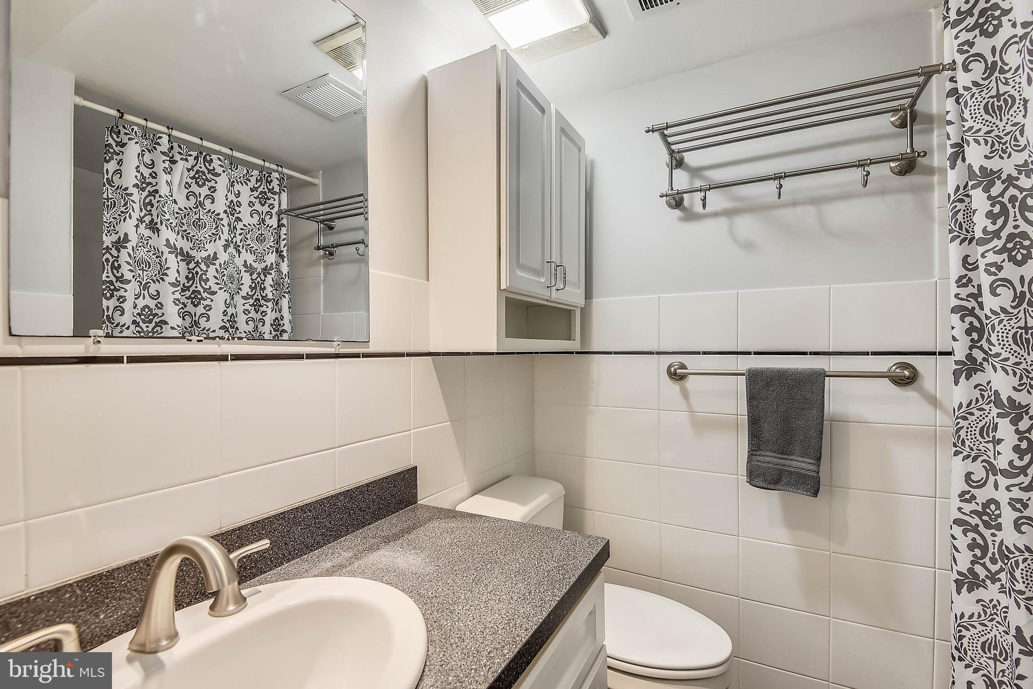 2405 Paddock Lane Reston, VA 20191 - Photo 31 of 50 Full bath on lower level