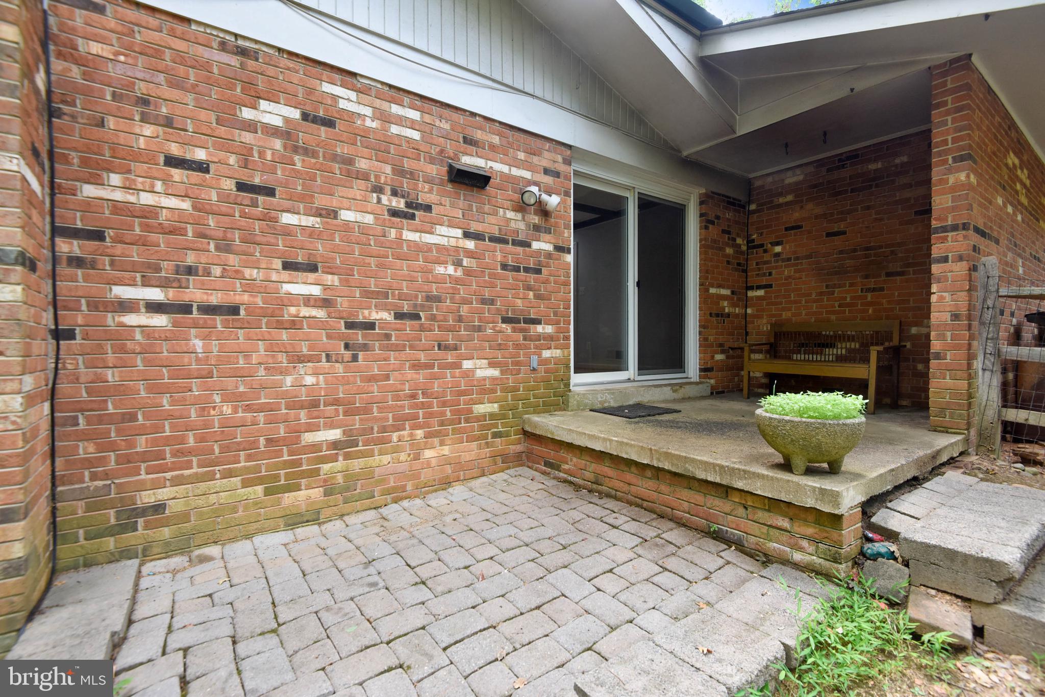 2405 Paddock Lane Reston, VA 20191 - Photo 9 of 50 Sitting or grilling area just off kitchen
