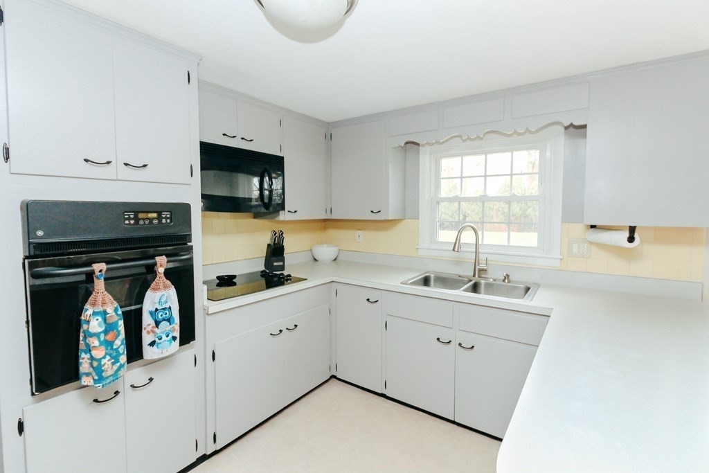 8 Tanglewood Road Paxton, MA 01612 - Photo 5 of 35 Gallery Image 5