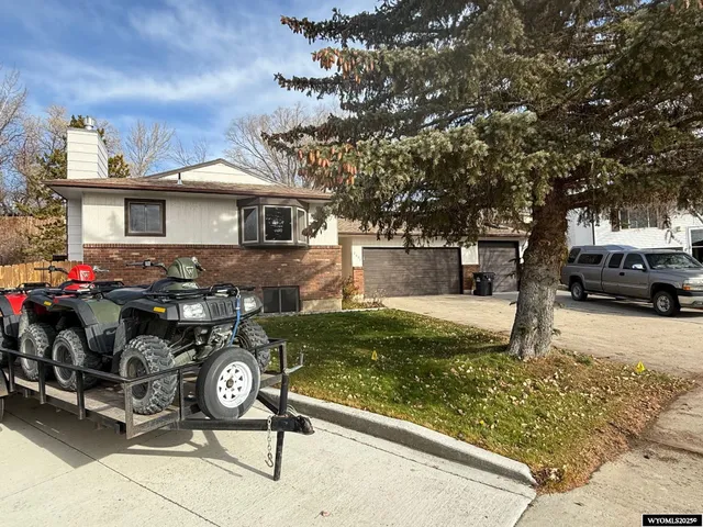 $335,000 | 2002 Century Boulevard, Rock Springs, WY 82901