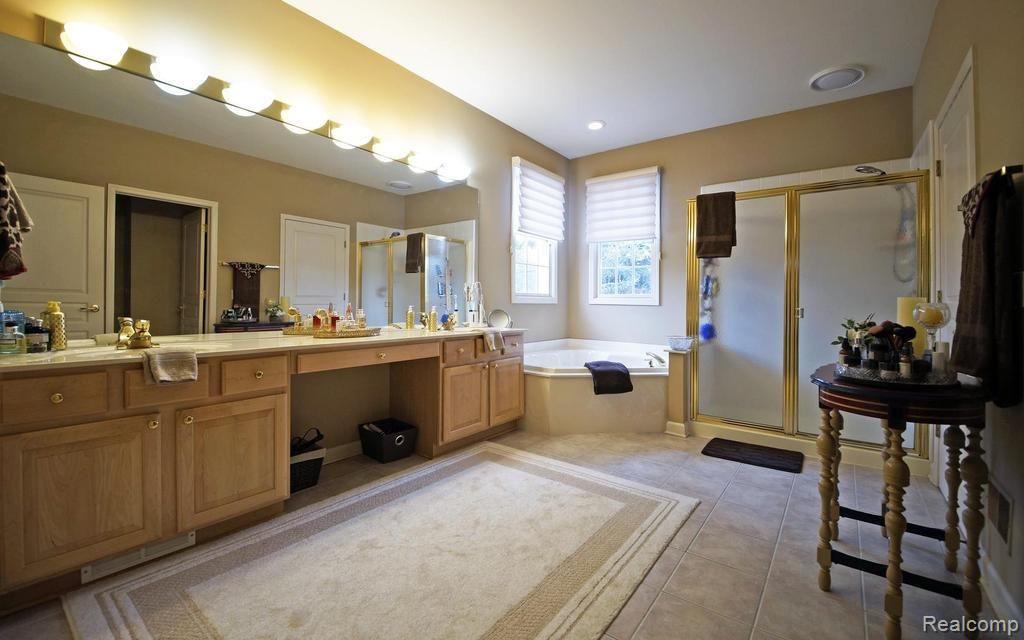 17126 Orchard Ridge Road Northville, MI 48168 - Photo 20 of 31 14-photo-web-1024x640-77883.jpg