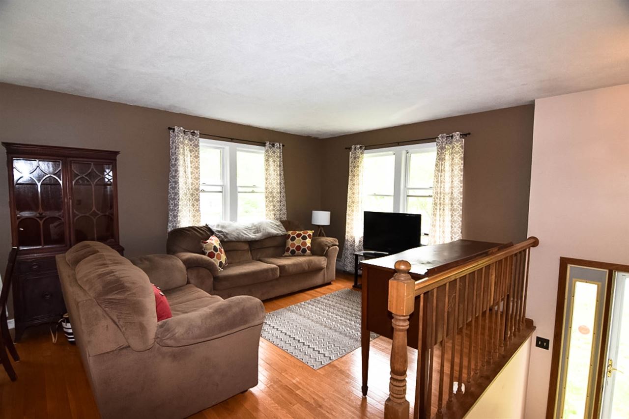17 Cider Hill Road Rochester, NH 03867 - Photo 2 of 25