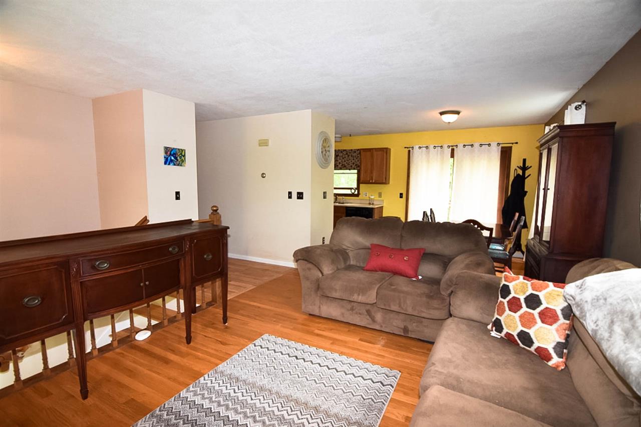 17 Cider Hill Road Rochester, NH 03867 - Photo 3 of 25