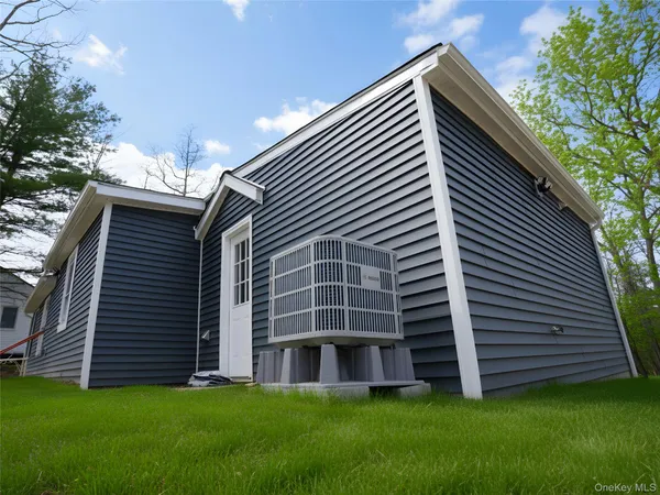 $349,995 | 13 Brook Trail West, Wurtsboro, NY 12790