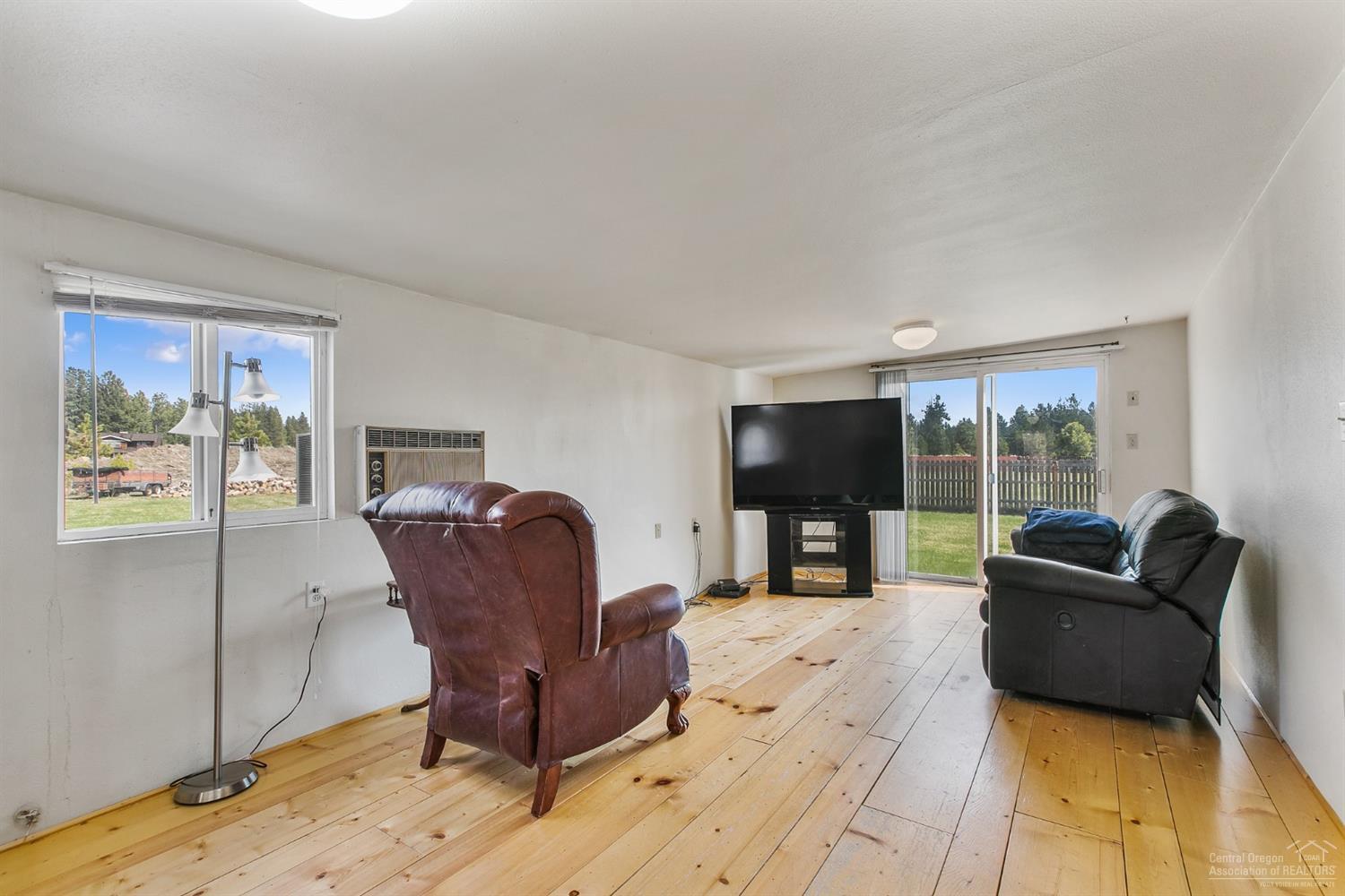 19210 Shoshone Road Bend, OR 97702 - Photo 8 of 21 Additional Photo