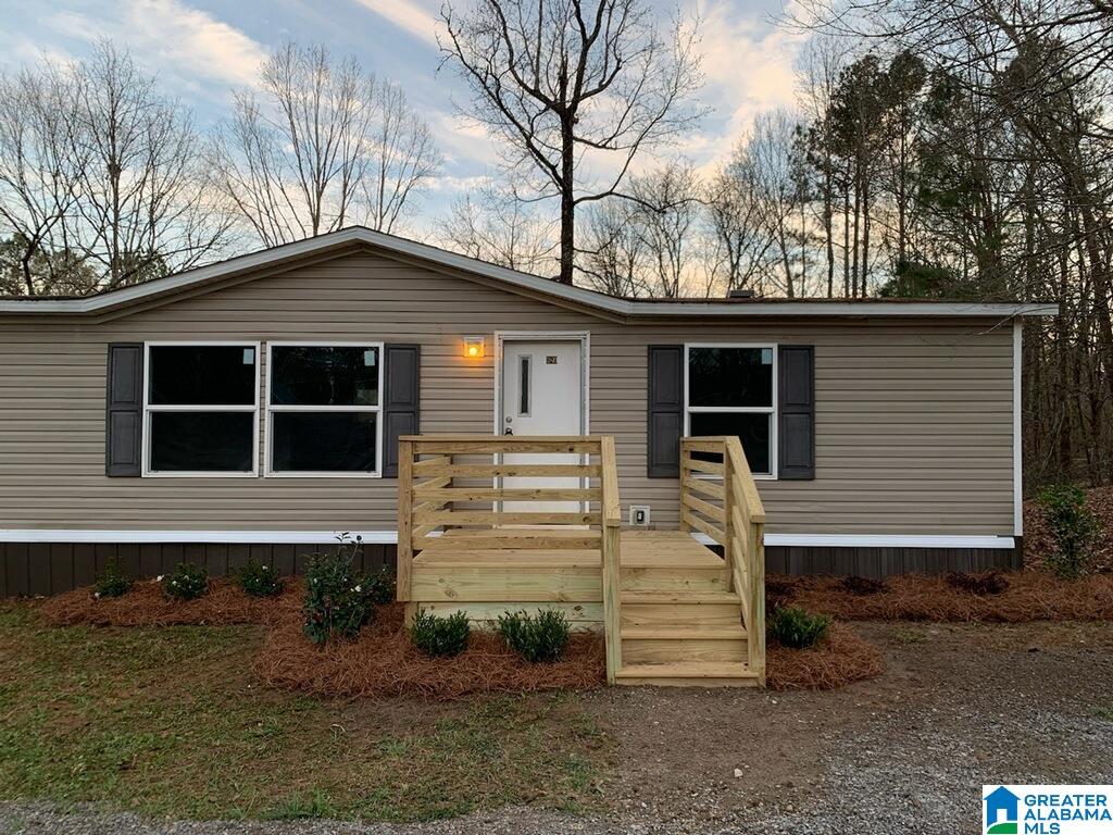 180 Arrowhead Drive Riverside, AL 35135 - Photo 2 of 44
