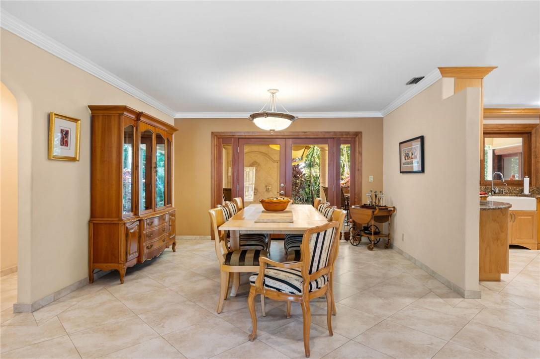 3800 North Park Road Hollywood, FL 33021 - Photo 8 of 27 a view of a dining room with furniture window and outside view