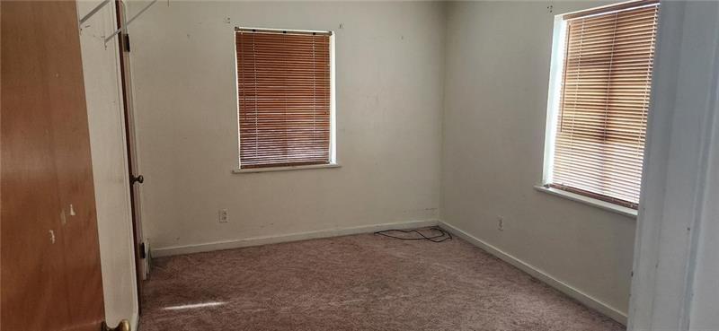 25 Kay Street Uniontown, PA 15401 - Photo 6 of 9 a room that has a window in it