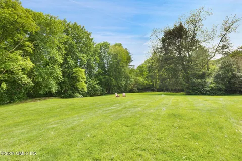 $4,350,000 | 331 Round Hill Road, Greenwich, CT 06831