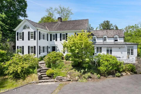 $4,350,000 | 331 Round Hill Road, Greenwich, CT 06831