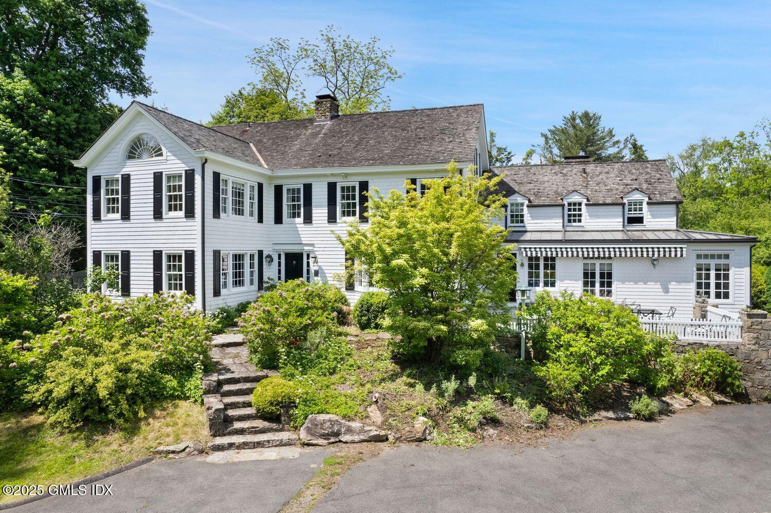 331 Round Hill Road Greenwich, CT 06831 - Photo 2 of 38 s2