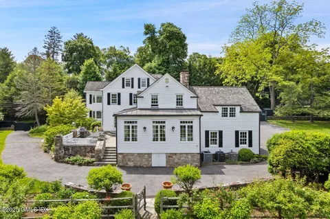 $4,350,000 | 331 Round Hill Road, Greenwich, CT 06831