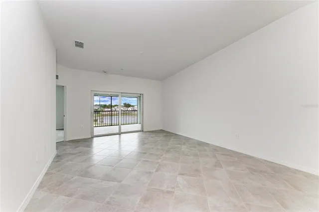 $3,300 | 19015 Scallop Loop, Unit 201, Lakewood Ranch, FL 34211