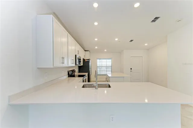 $3,300 | 19015 Scallop Loop, Unit 201, Lakewood Ranch, FL 34211