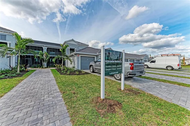 $3,300 | 19015 Scallop Loop, Unit 201, Lakewood Ranch, FL 34211