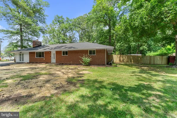 $525,000 | 18301 Cabin Road, Triangle, VA 22172