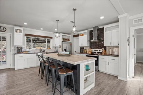 $3,490,000 | 18855 Farm To Market Road 580, Lometa, TX 76853