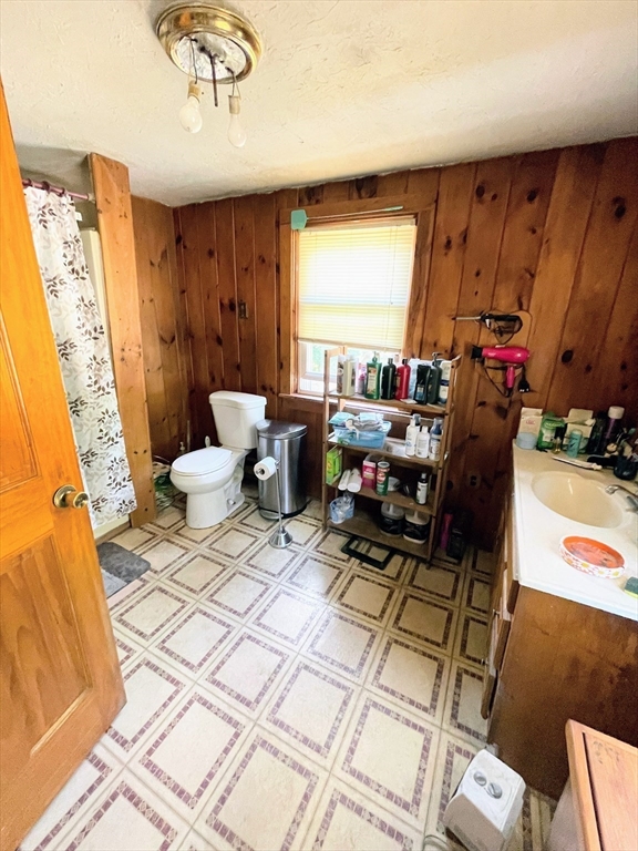 44 Rindge State Road Ashburnham, MA 01430 - Photo 8 of 10 a living room with furniture and a window