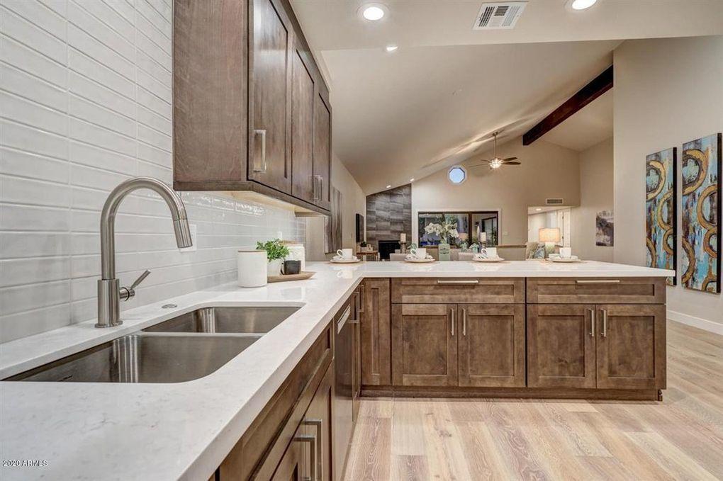 7331 East Valley View Road Scottsdale, AZ 85250 - Photo 11 of 33 Kitchen into family room