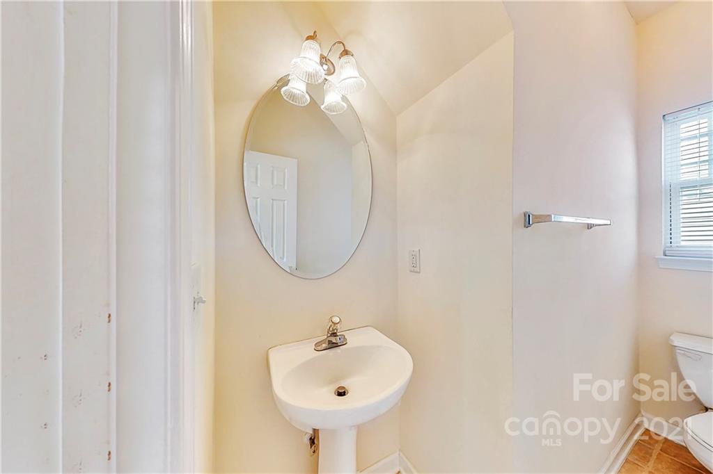 8902 Washam Potts Road Cornelius, NC 28031 - Photo 10 of 36 Gallery Image 10