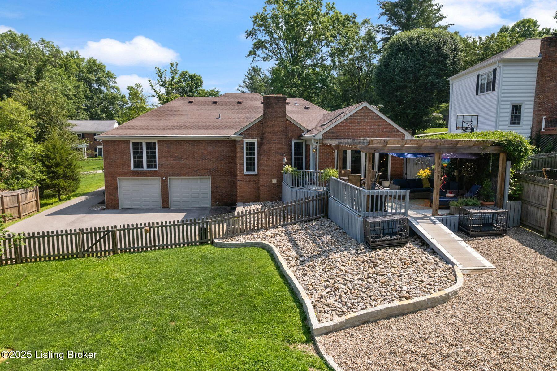 7104 Fox Harbor Road Prospect, KY 40059 - Photo 3 of 35 photo_online_003