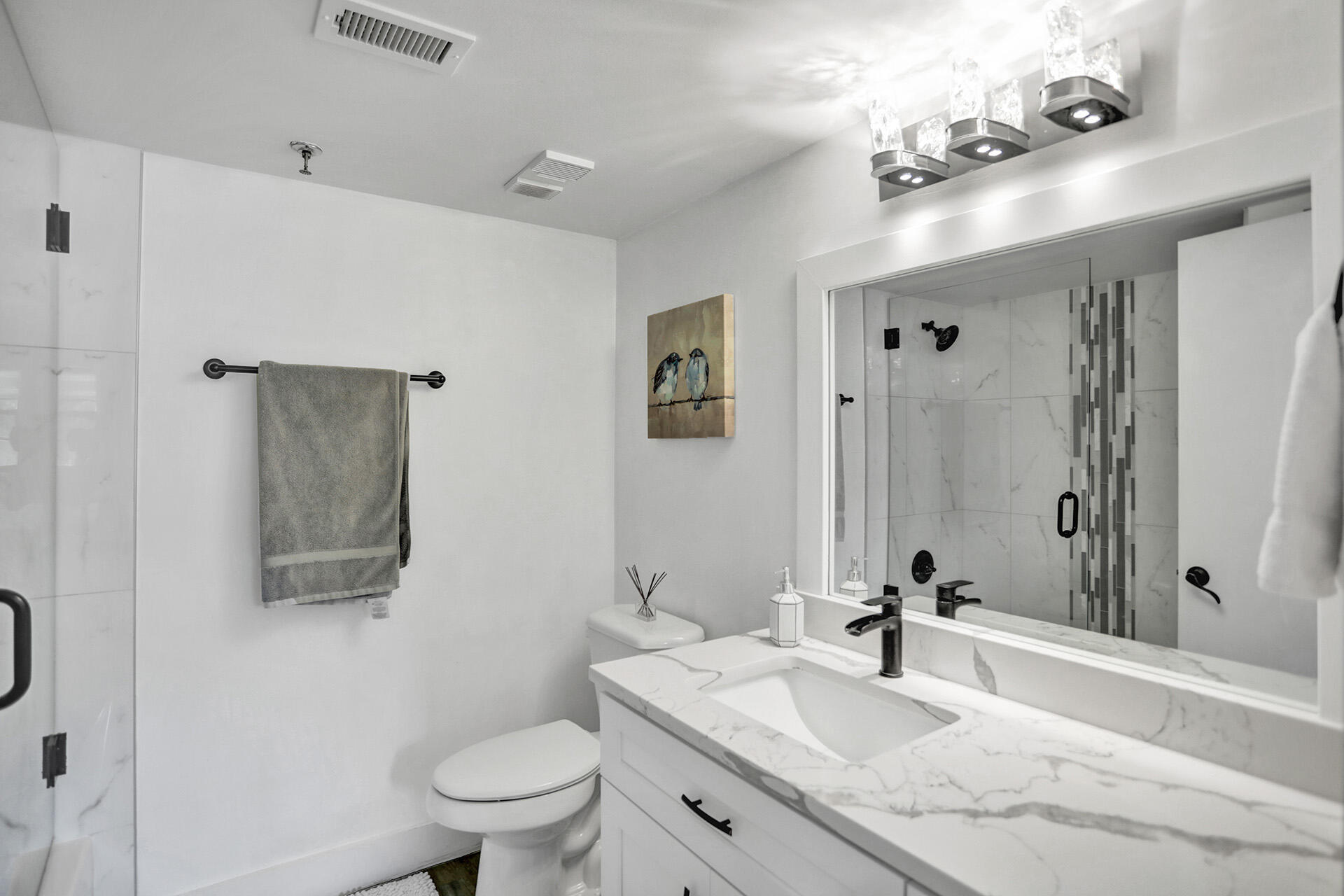 9170 Southwest 14th Street, Unit 4208 Boca Raton, FL 33428 - Photo 18 of 37 Second bathroom