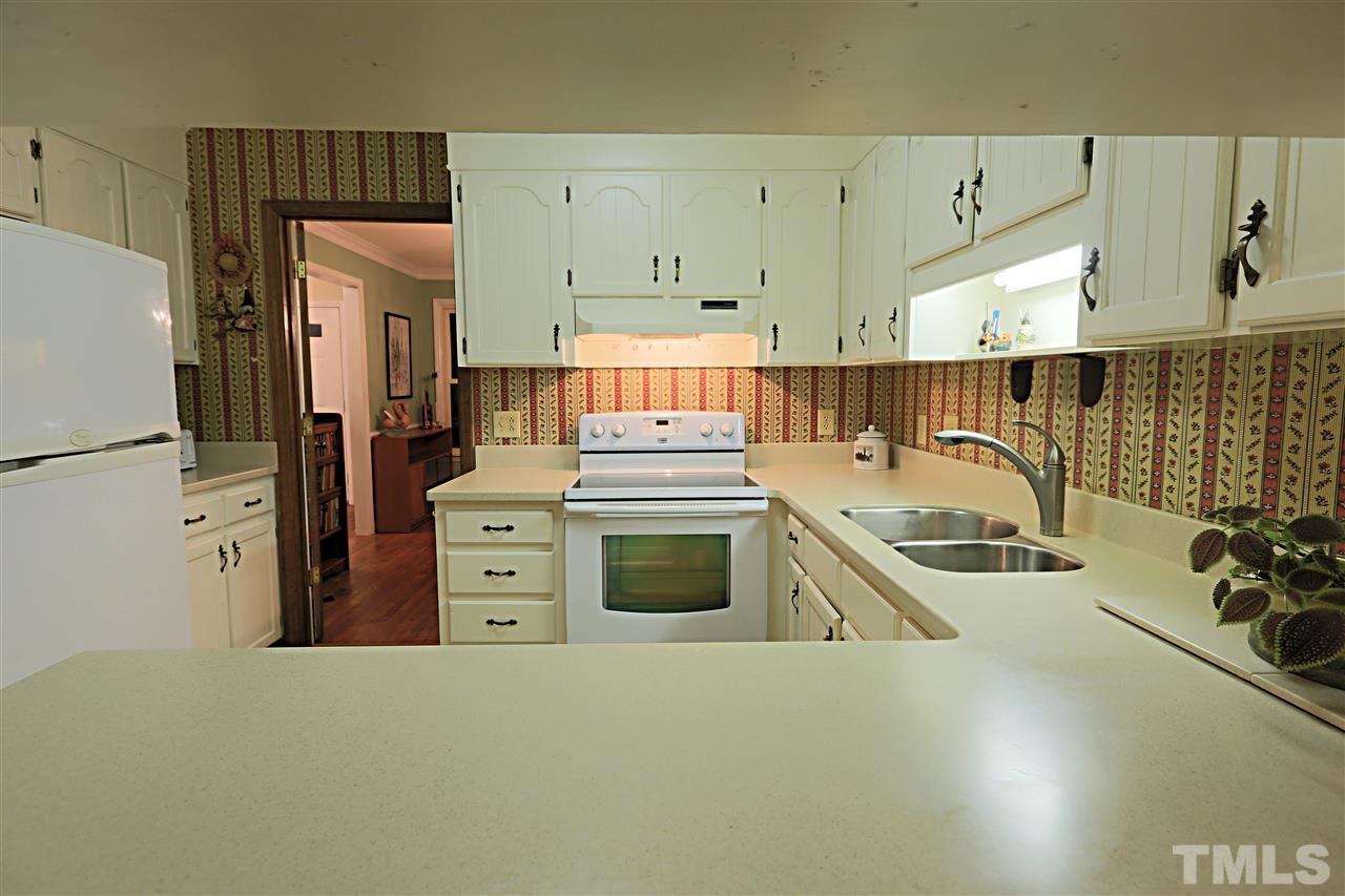 113 Trotters Ridge Drive Raleigh, NC 27614 - Photo 25 of 25 Lots of Corian Counter Tops!
